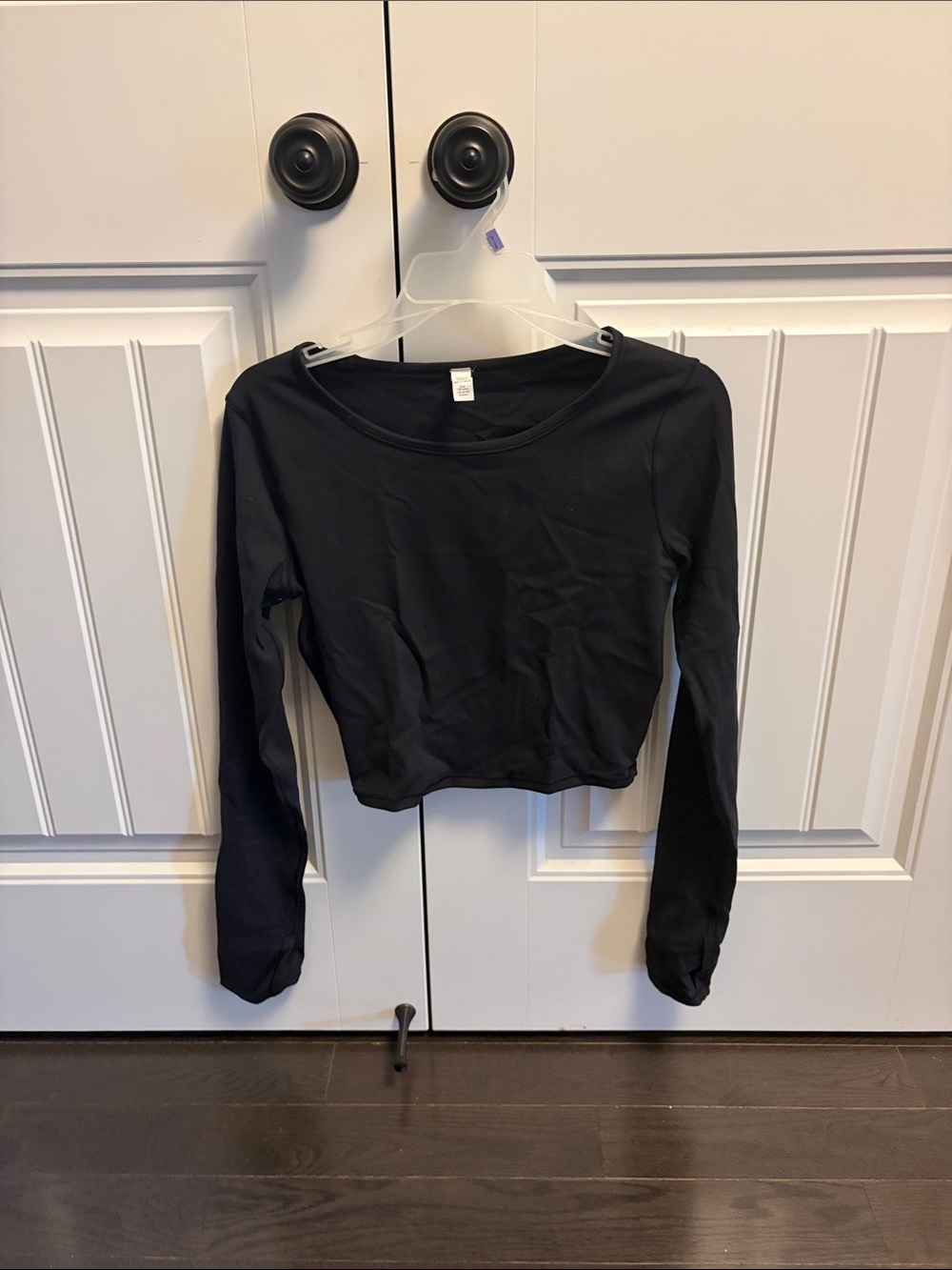 lululemon athletica Black Long-Sleeve Crop Top